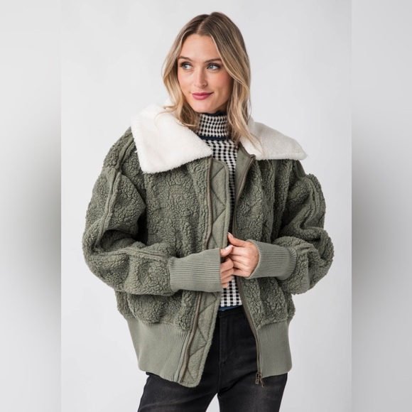 Free People Olive Green Sherpa Jacket with White Collar - Picture 1 of 8